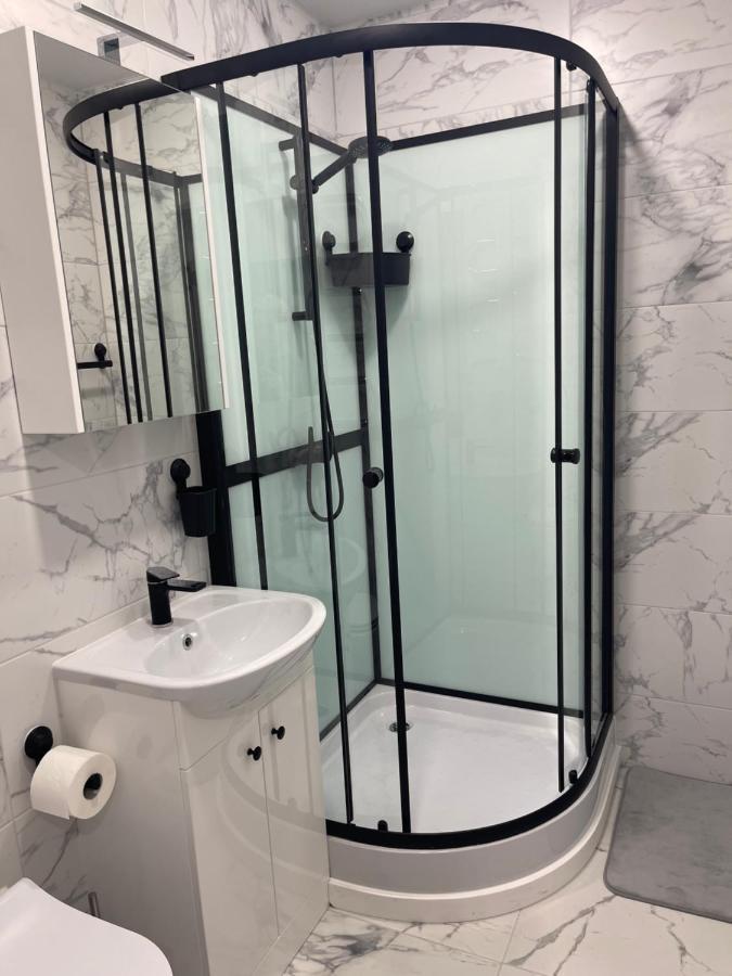 Mb Livinga Apartamentai Naftininku G Mažeikiai エクステリア 写真
